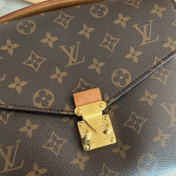 SOLD Beautiful Louis Vuitton Monogram Pouchette Métis - Picture 8 of 16